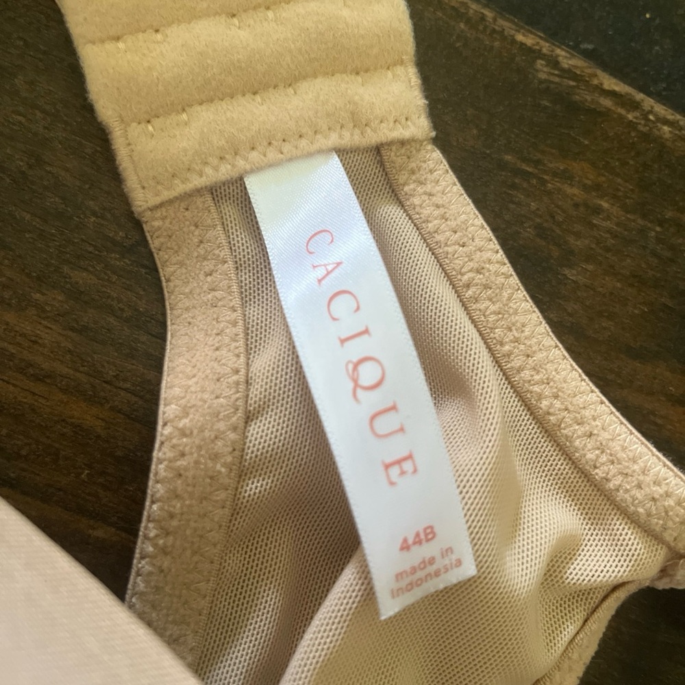 Cacique Byline Bryant Lightly Lined T shirt Tan Underwire 44B Bra